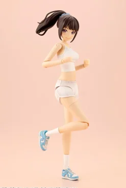 Plastic Models><noscript><img width=