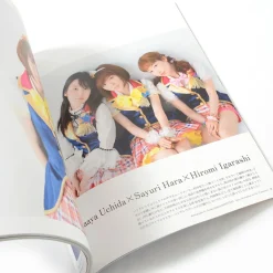 Anime & Manga Magazines><noscript><img width=