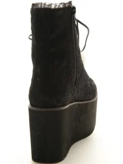 Footwear><noscript><img width=