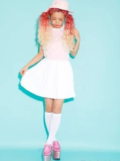 Swankiss Flower Cap Outlet