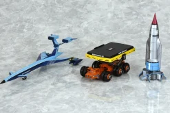 Plastic Models><noscript><img width=