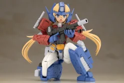Plastic Models><noscript><img width=