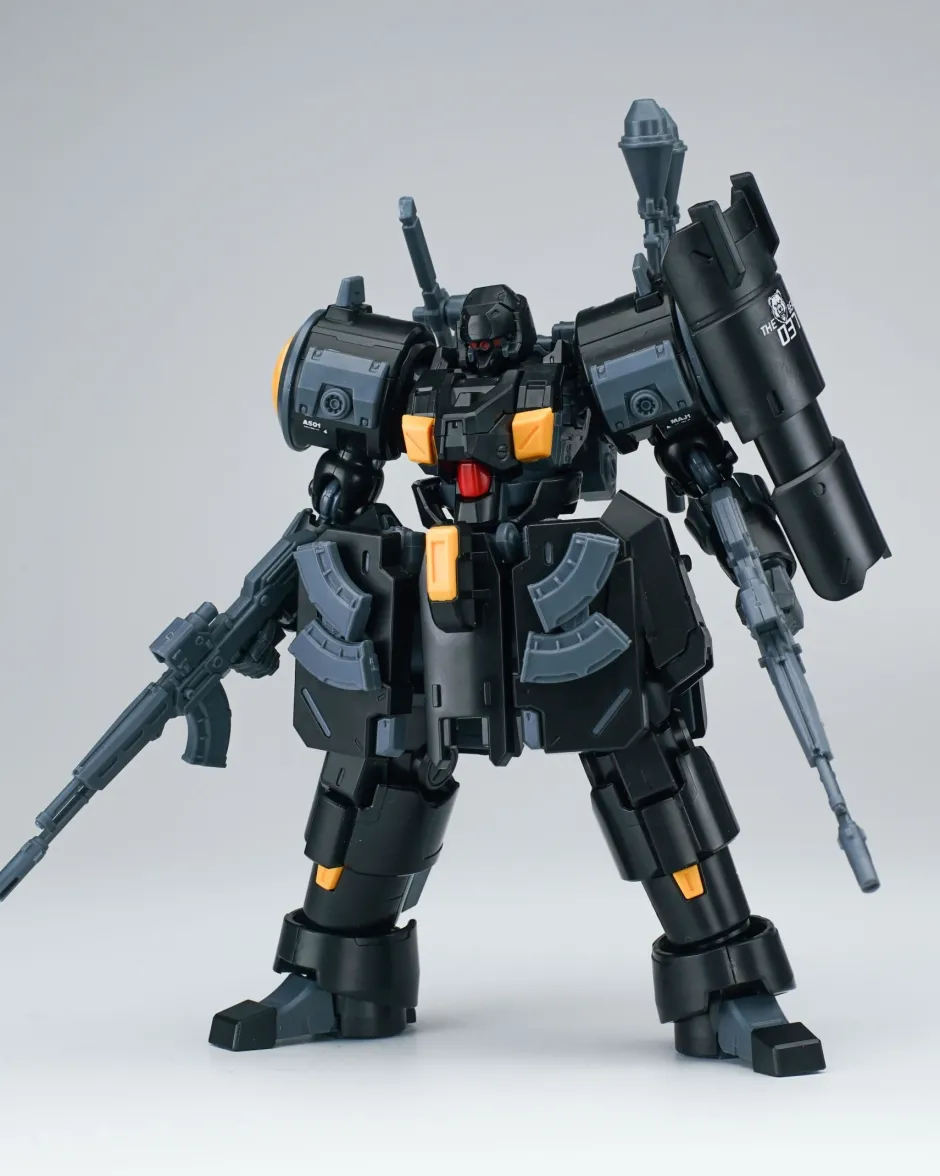 Ultra Action Trooper Series Zarov M1 (Metallic Black) 1/144 Scale Plastic Model Kit Clearance