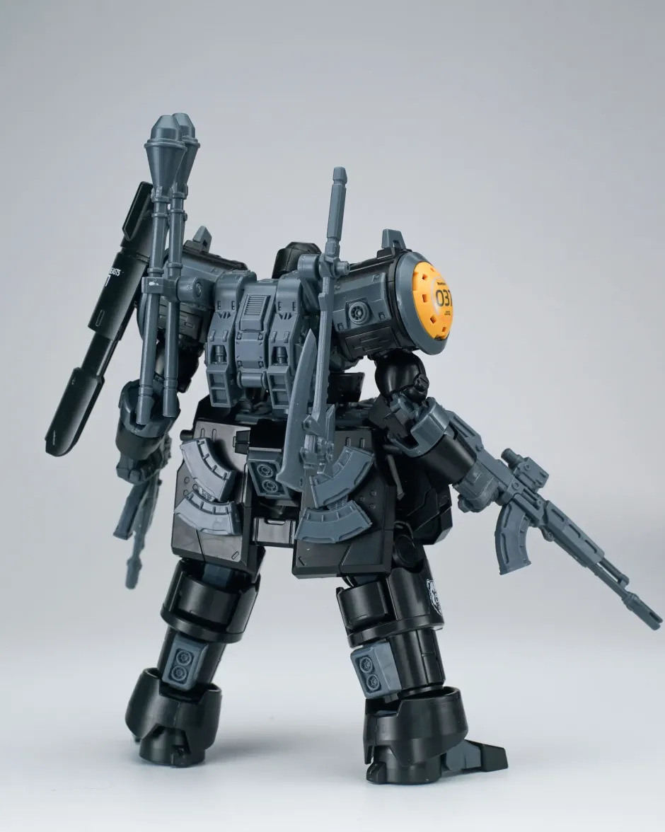 Ultra Action Trooper Series Zarov M1 (Metallic Black) 1/144 Scale Plastic Model Kit Clearance