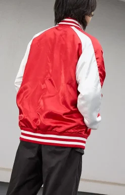 Jackets & Hoodies><noscript><img width=