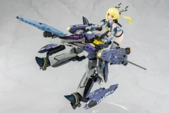 Plastic Models><noscript><img width=