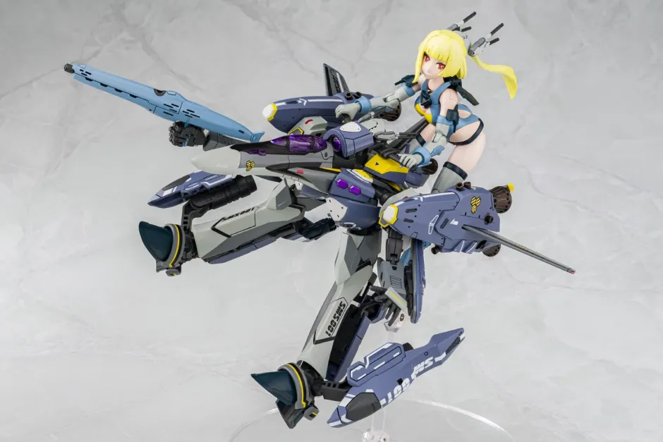 Plastic Models>Variable Fighter Girls Macross Frontier VF-25S Super Messiah