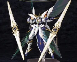 Plastic Models><noscript><img width=