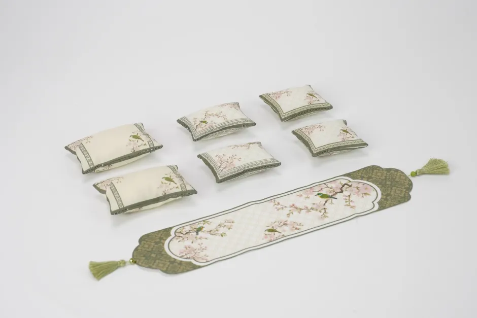 Scale Figures>Yue Dong Chuang 1/12 Scale Wood Frame Bed Chinese Ancient Style Miniature
